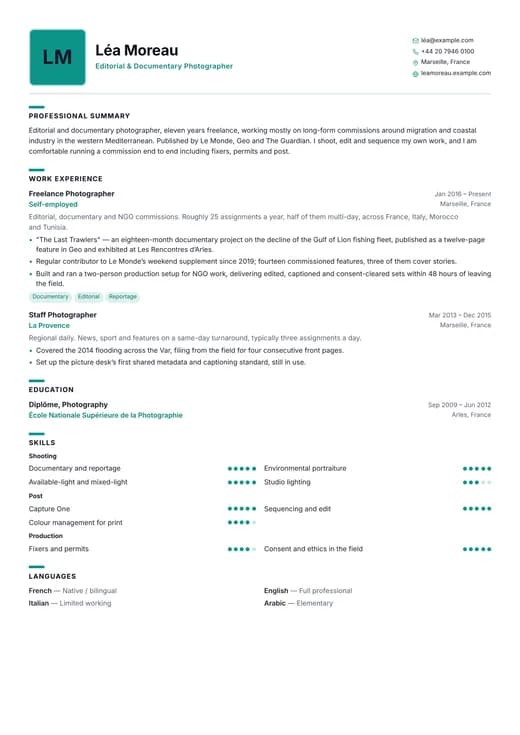 Creative Professional CV template preview — a creative résumé layout