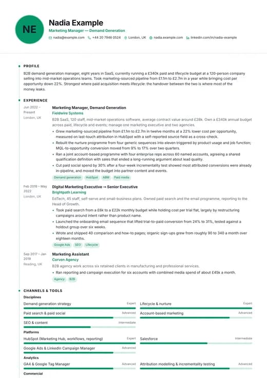 Modern Clean CV template preview — a modern résumé layout